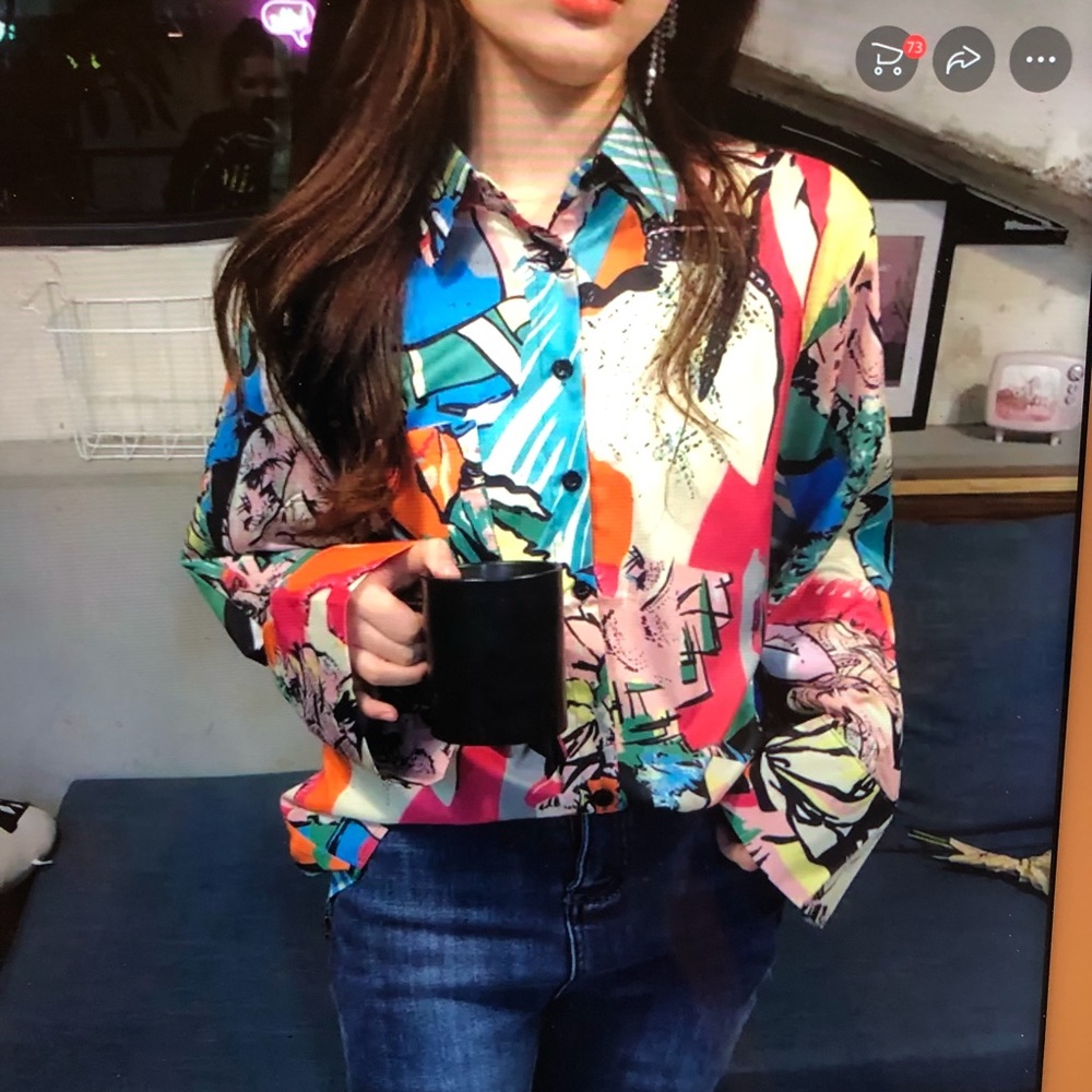 NWT! Colorful graffiti button shirt, S/M